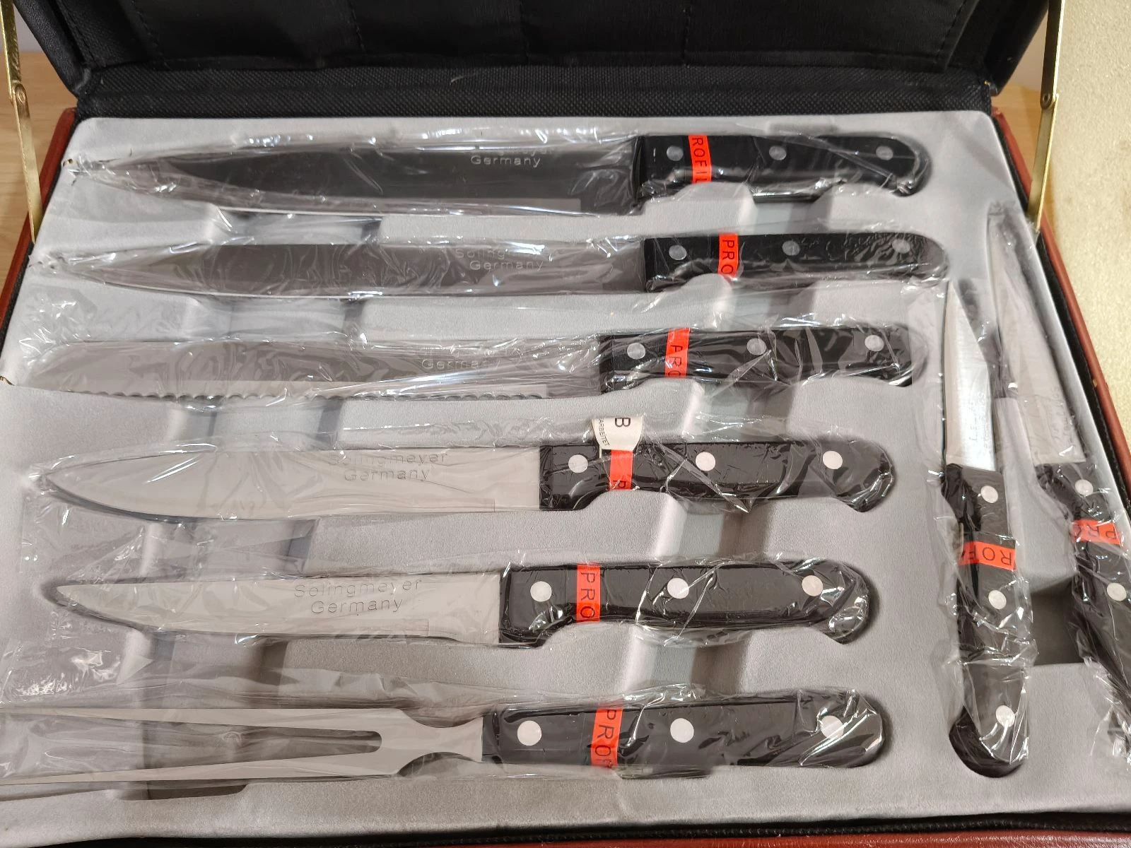24-piece professional stainless steel set with new case – photo 3